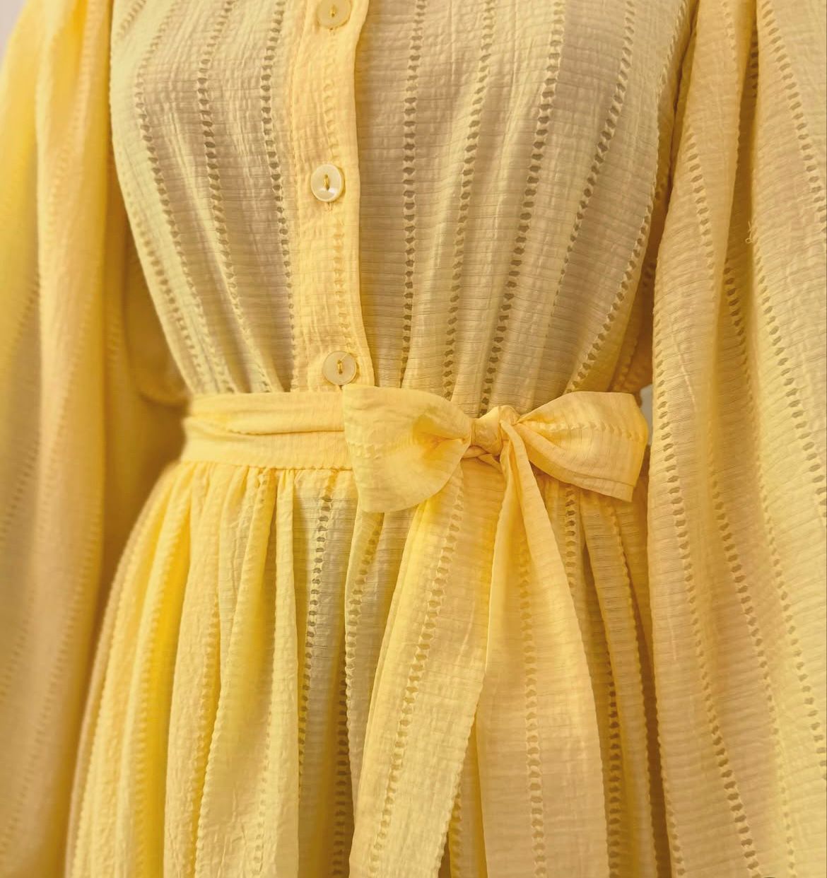 Robe jaune – Image 5