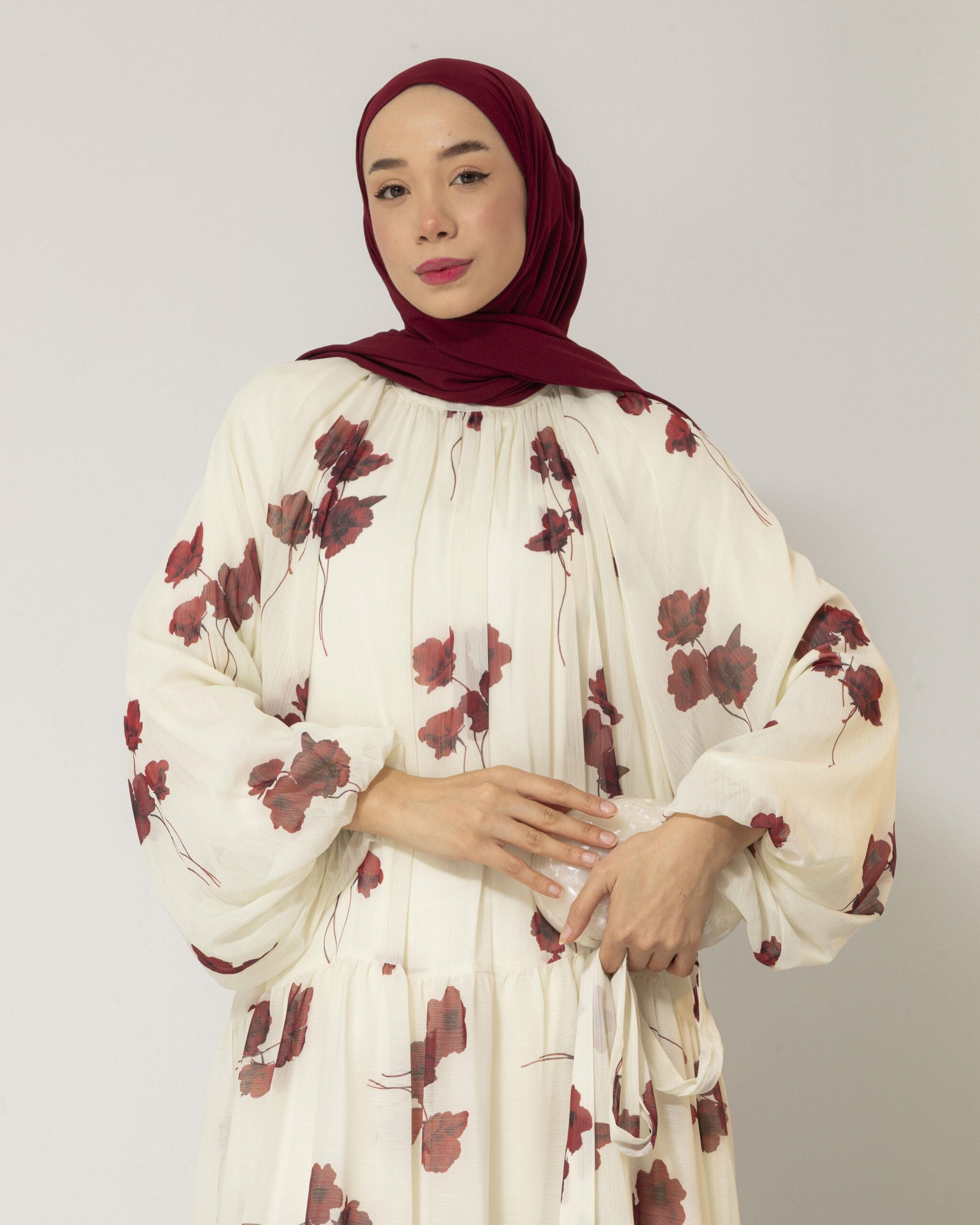 Robe fleurie bordeau