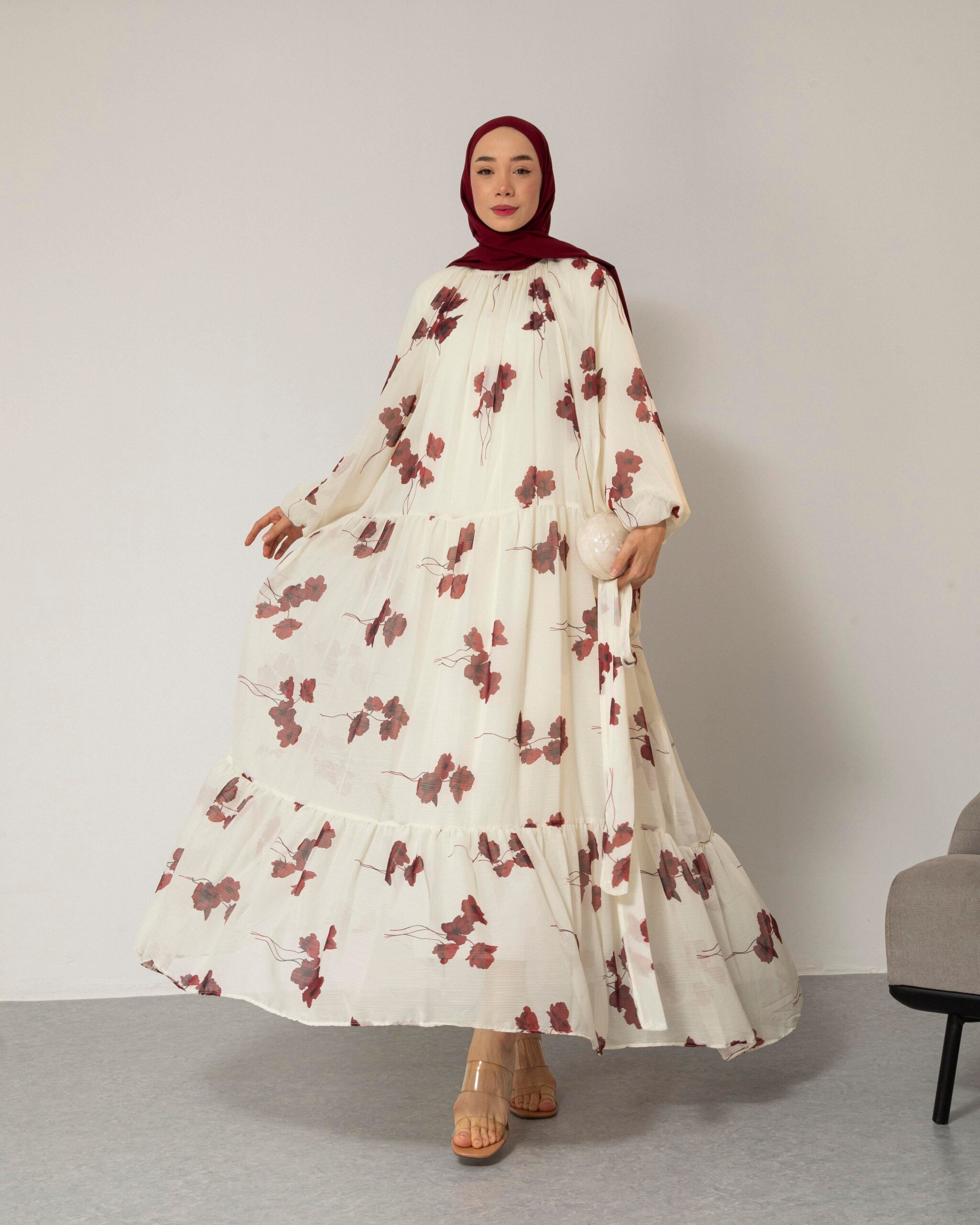 Robe fleurie bordeau – Image 2